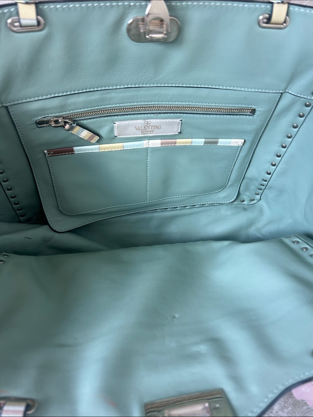 Valentino Garavani Tote Bag - Picture 4 of 7